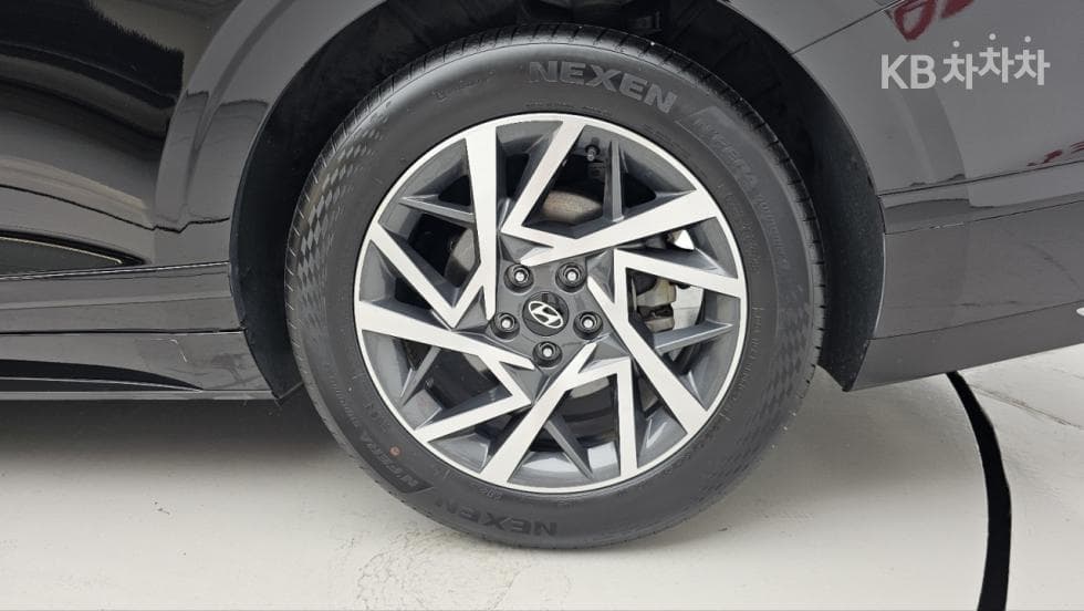 Hyundai The All New Grandeur (Azera)2.5L gasoline 2WD Premium - 8