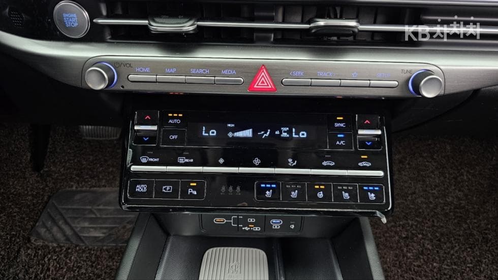 Hyundai The All New Grandeur (Azera)2.5L gasoline 2WD Premium - 16
