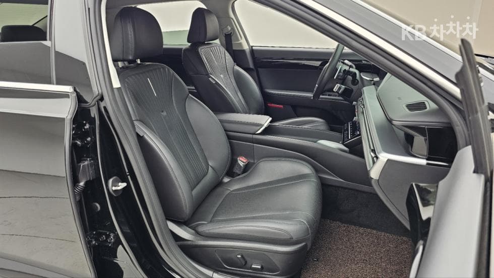 Hyundai The All New Grandeur (Azera)2.5L gasoline 2WD Premium - 21