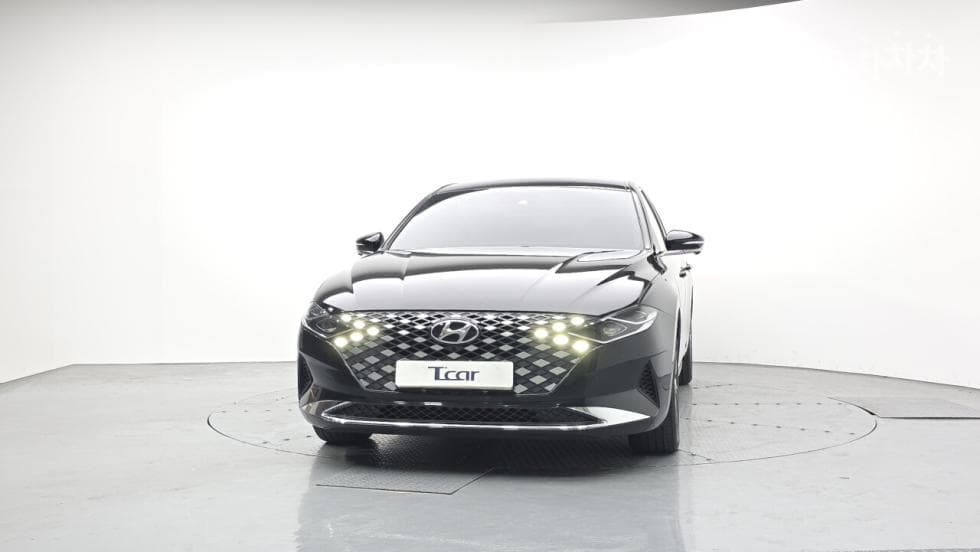 Hyundai The New (facelift) Grandeur (Azera)3.3 Exclusive - 3