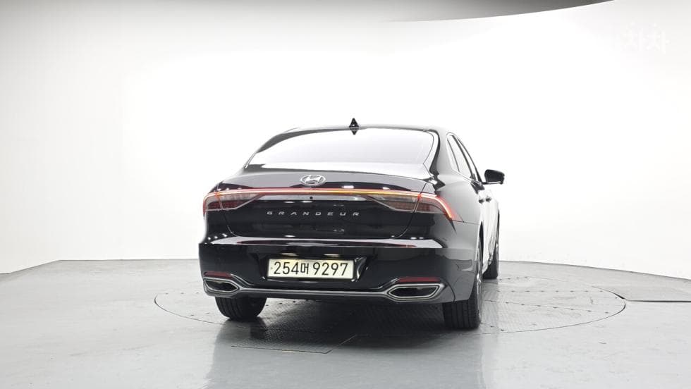Hyundai The New (facelift) Grandeur (Azera)3.3 Exclusive - 4