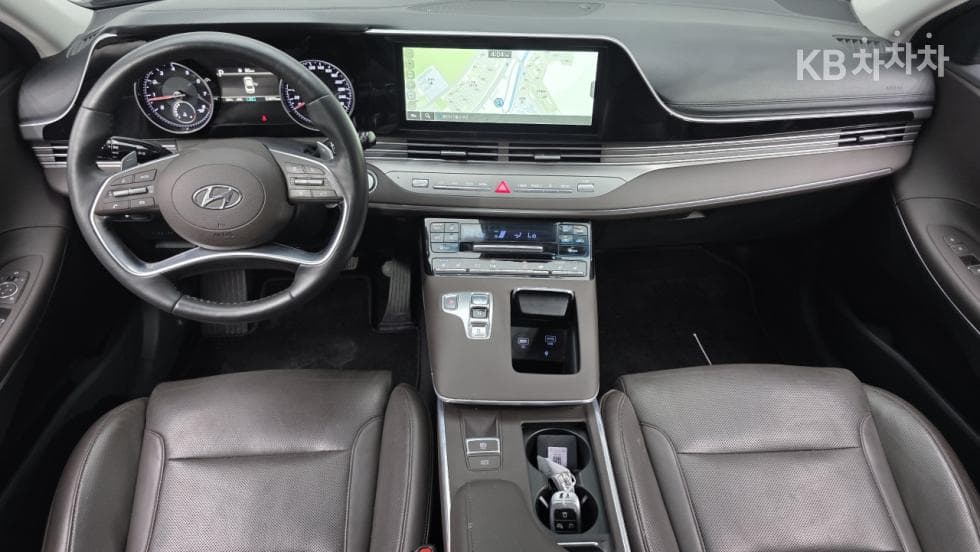 Hyundai The New (facelift) Grandeur (Azera)3.3 Exclusive - 10