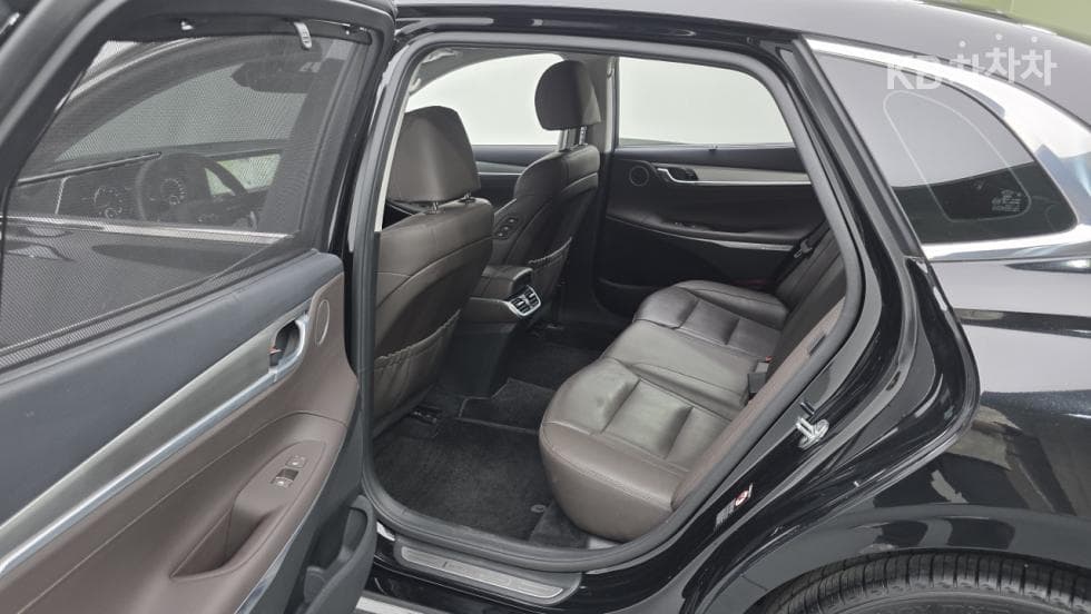 Hyundai The New (facelift) Grandeur (Azera)3.3 Exclusive - 14