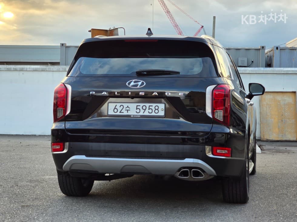 Hyundai Palisade2.2 Diesel 8-seater Prestige - 2