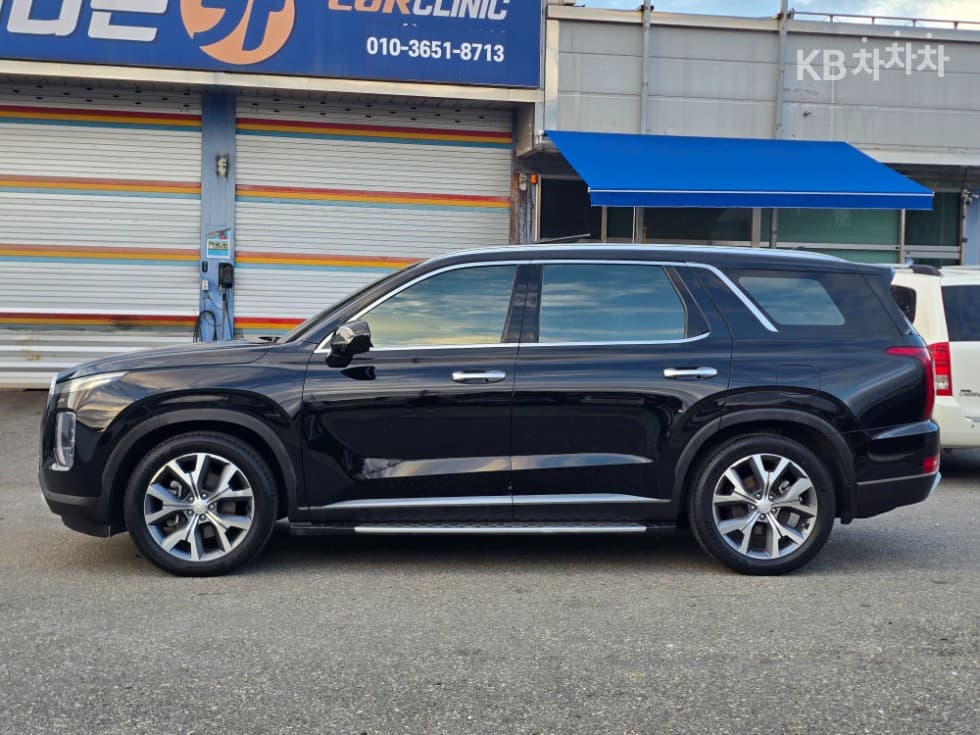 Hyundai Palisade2.2 Diesel 8-seater Prestige - 3