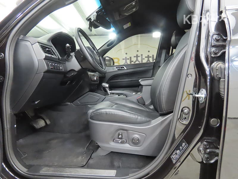 KG Mobility The New (facelift) Rexton 스포츠2.2 4WD Noblesse - 5