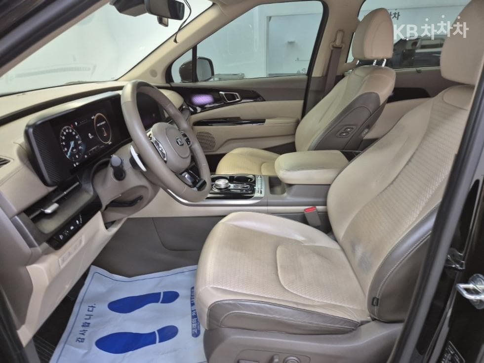Kia Carnival 4th generationD2.2 9-seater Signature - 11
