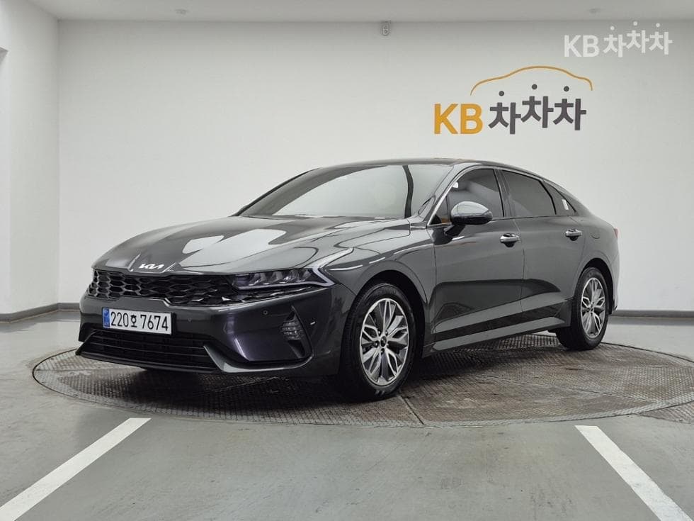 Kia K5 Hybrid 3rd Gen 2.0 HEV Prestige - Image 1