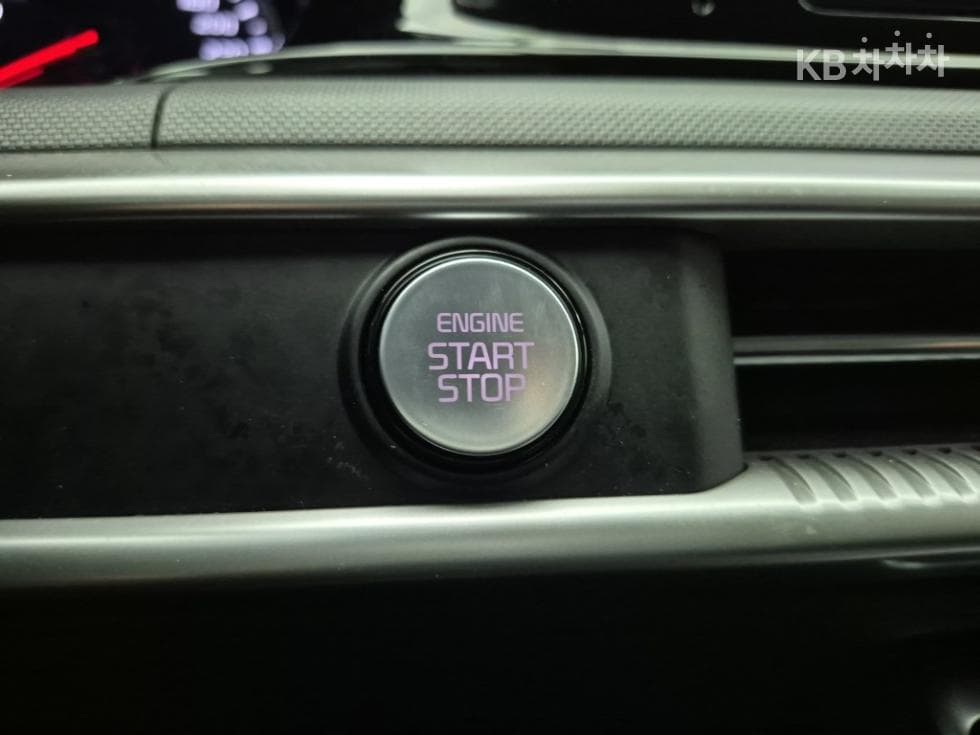 Kia K5 Hybrid 3rd Gen2.0 HEV Prestige - 16