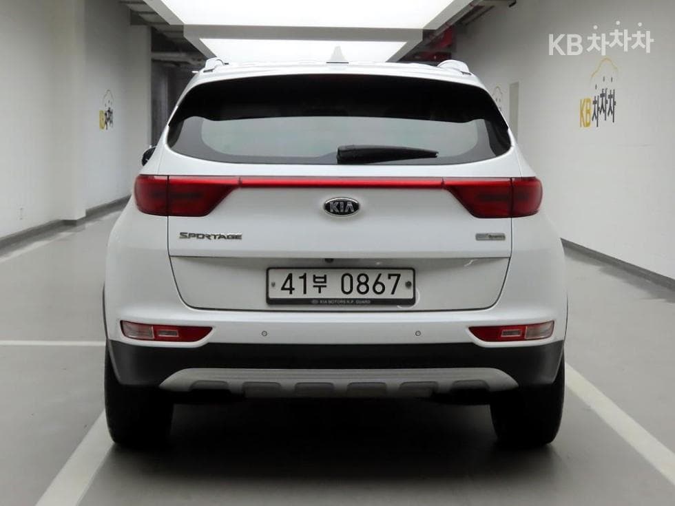 Киа Sportage 4-то поколениеДизел 2.0 2WD Престиж - 3