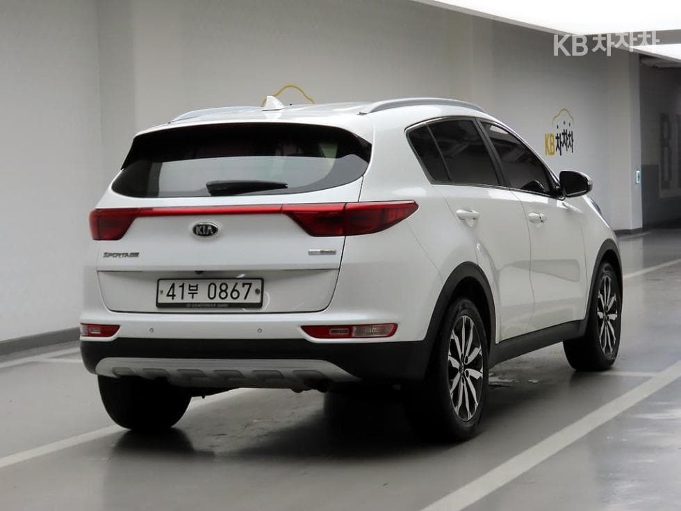 Киа Sportage 4-то поколениеДизел 2.0 2WD Престиж - 4