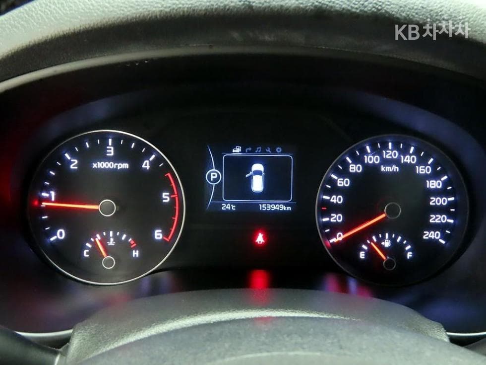 Киа Sportage 4-то поколениеДизел 2.0 2WD Престиж - 6