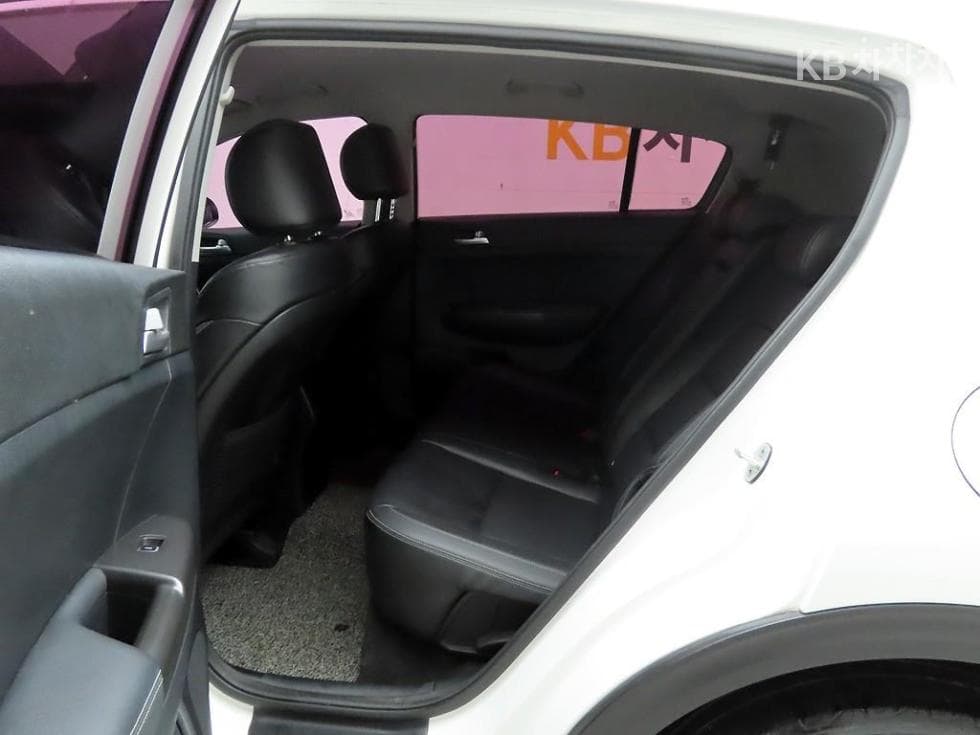 Киа Sportage 4-то поколениеДизел 2.0 2WD Престиж - 14