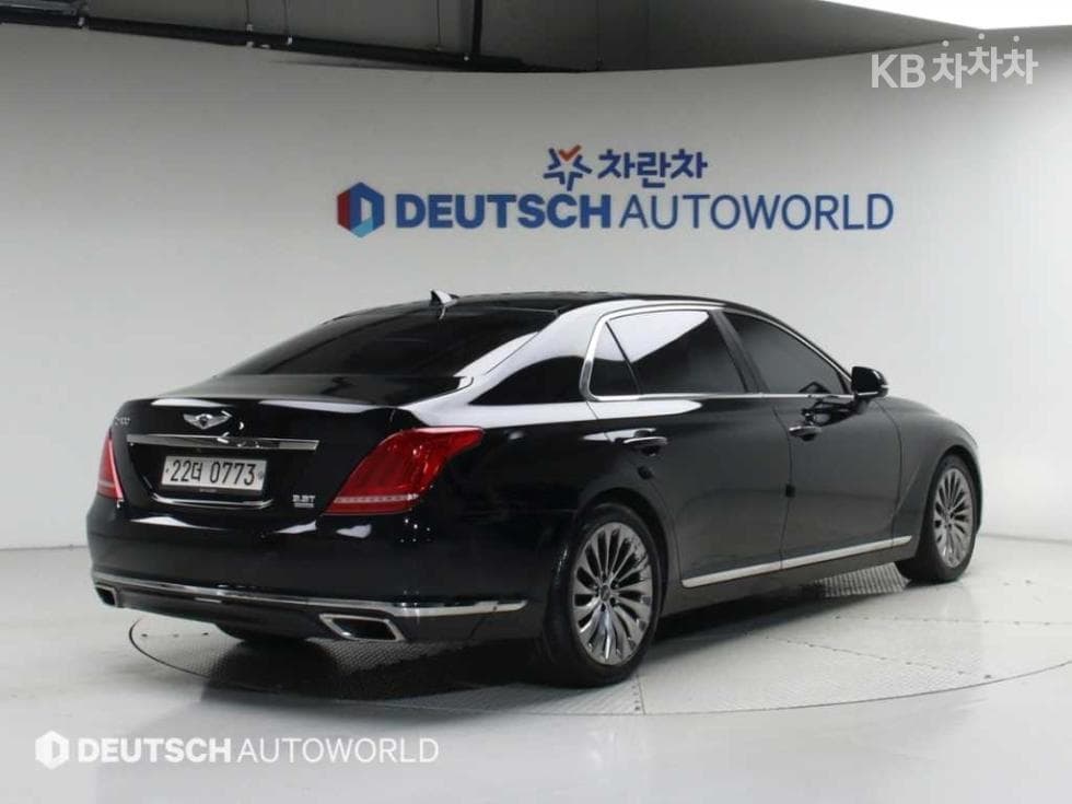 Genesis EQ9003.3 T-GDI AWD Premium Luxury - 2
