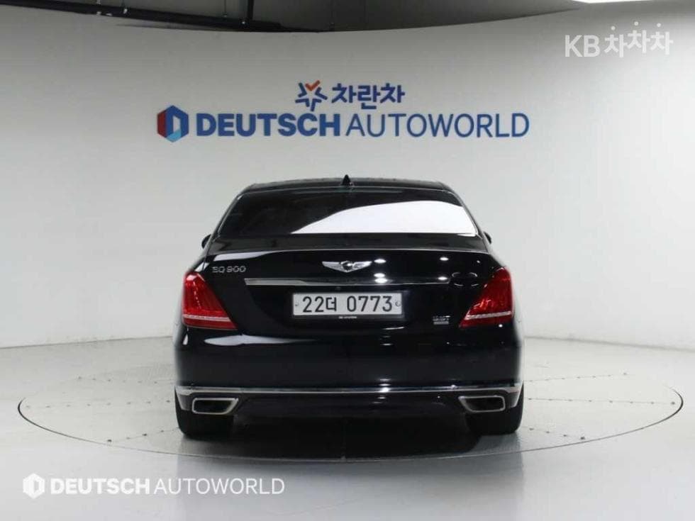 Genesis EQ9003.3 T-GDI AWD Premium Luxury - 4