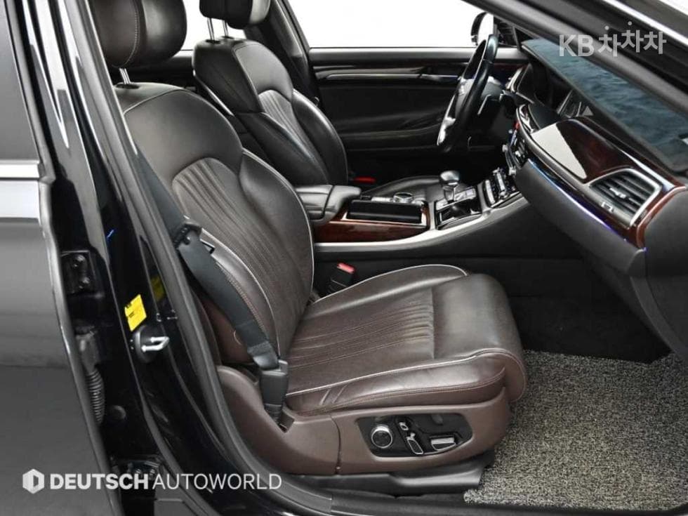 Genesis EQ9003.3 T-GDI AWD Premium Luxury - 10