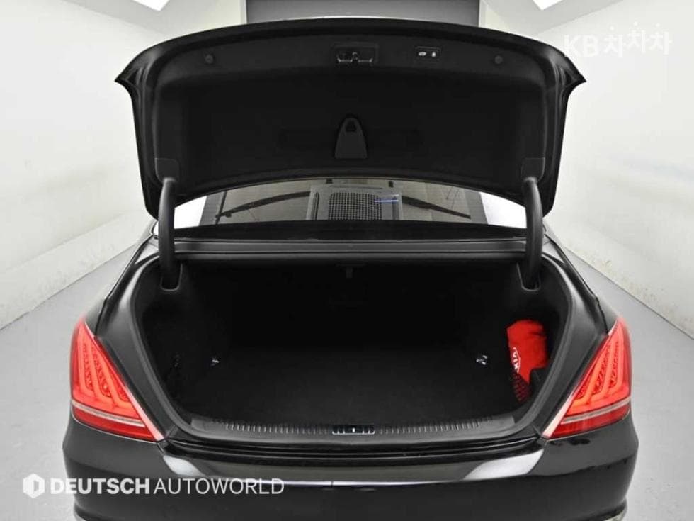 Genesis EQ9003.3 T-GDI AWD Premium Luxury - 19