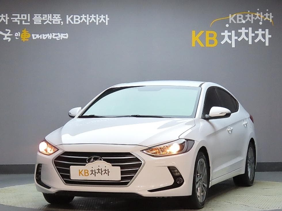 Hyundai Avante (Elantra)AD 1.6 GDi Value Plus - Image 1