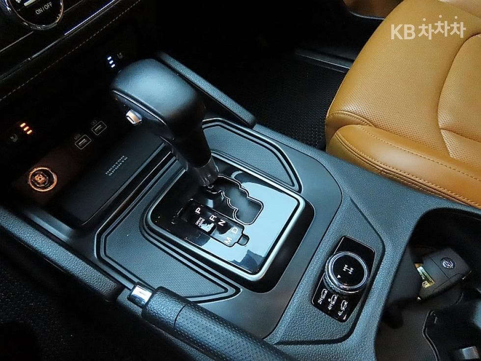 КейДжи Мобилити Нов Rexton 스포츠2.2 AWD Noblesse - 9