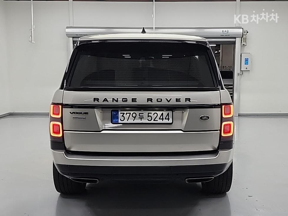 Land Rover New Range Rover4.4 SDV8 Autobiography 405 - 3