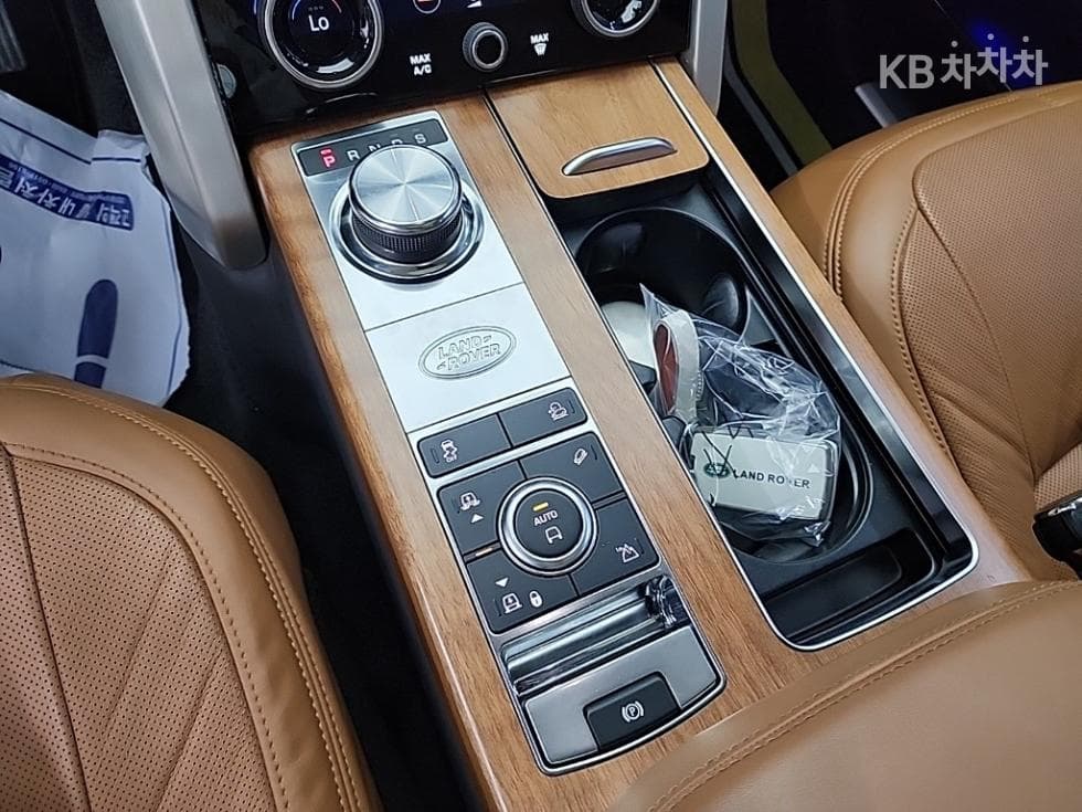 Land Rover New Range Rover4.4 SDV8 Autobiography 405 - 8