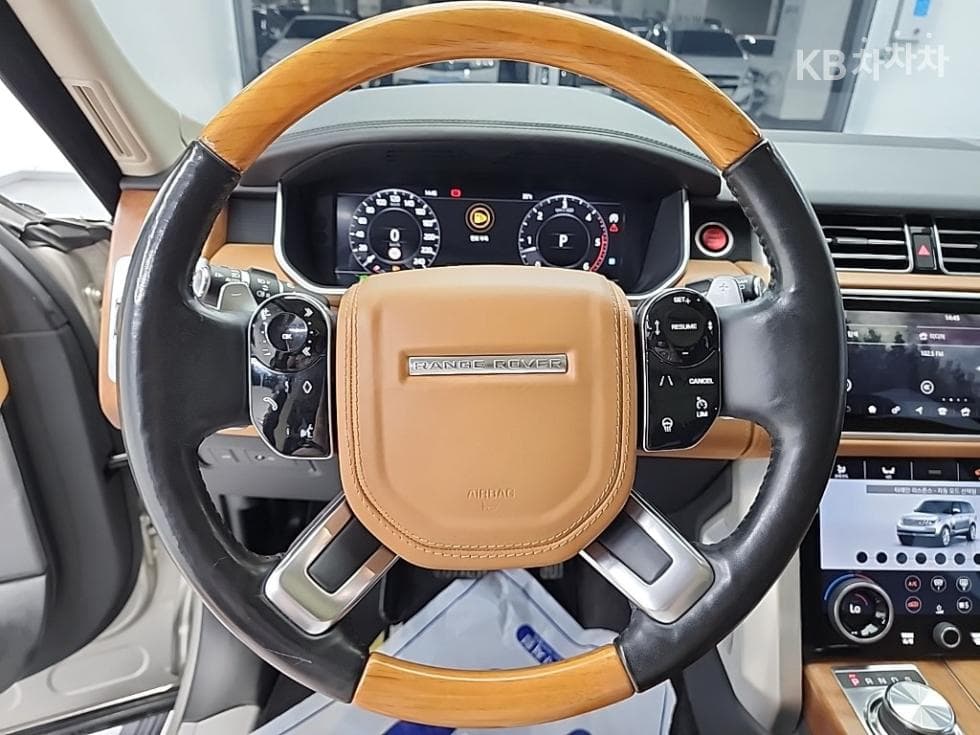 Land Rover New Range Rover4.4 SDV8 Autobiography 405 - 9