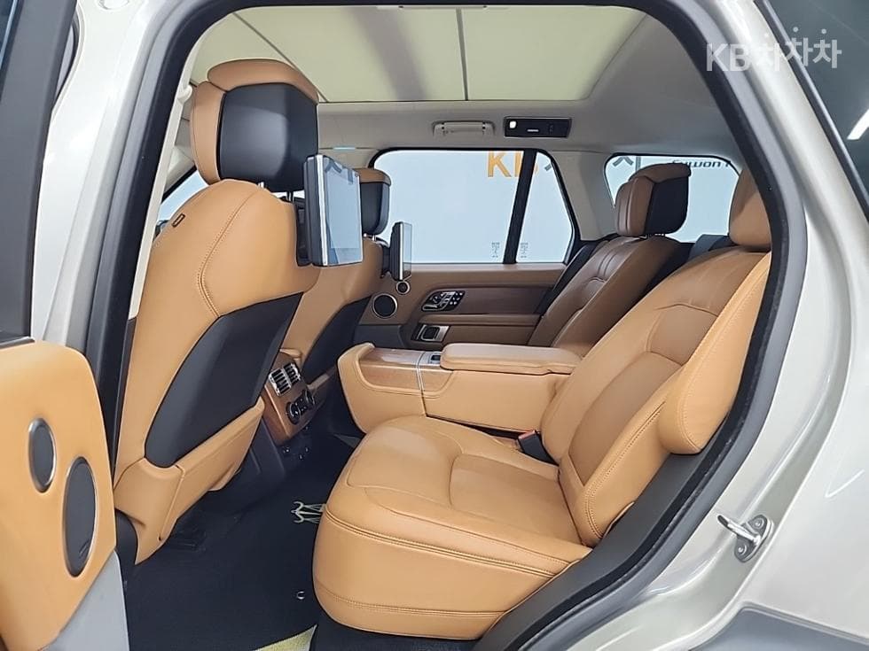 Land Rover New Range Rover4.4 SDV8 Autobiography 405 - 12