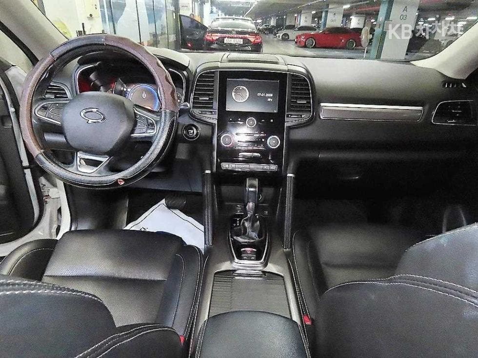 Рено Корея QM6Бензин 2.0 2WD RE Стандартен - 10