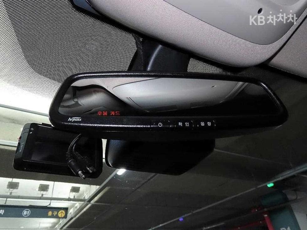 Рено Корея QM6Бензин 2.0 2WD RE Стандартен - 16