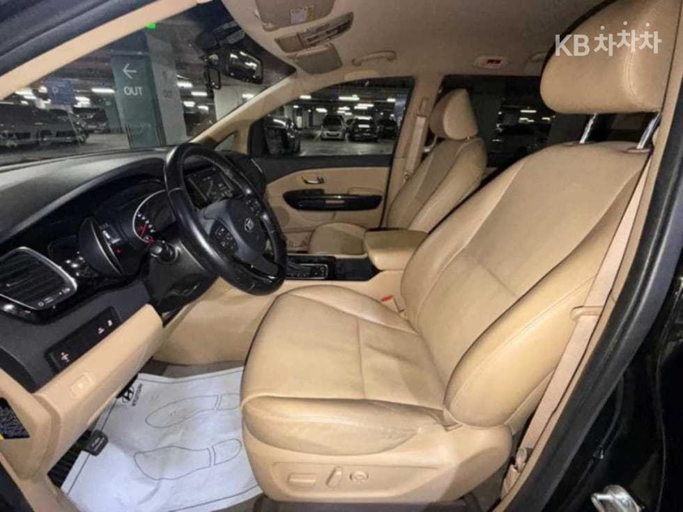 Киа All New Канивал9-местен 2.2 Дизел Престиж - 6