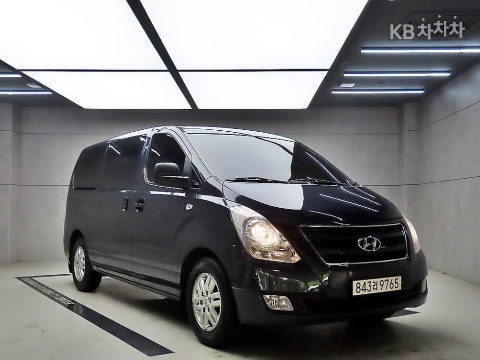 Хюндай Гранд Старекс 3Местен승 Ван CVX Modern - Image 1