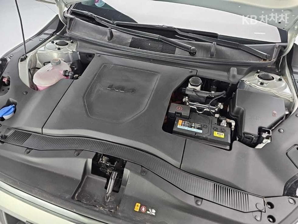 Киа EV4Long Range 2WD Air - 5