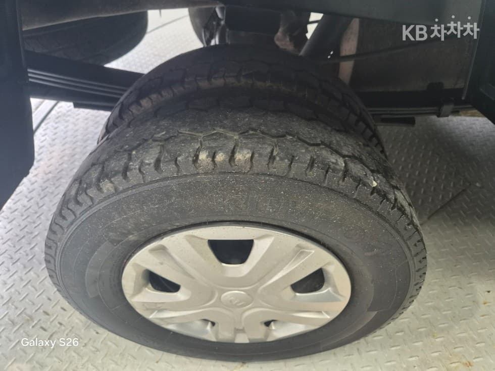 Kia Bongo 3 (light truck)1 Ton Extra Long King Cab CRDi Luxury - 18