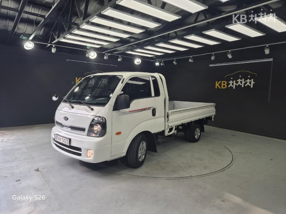 Kia Bongo 3 (light truck)1 Ton Extra Long King Cab CRDi Luxury - 7