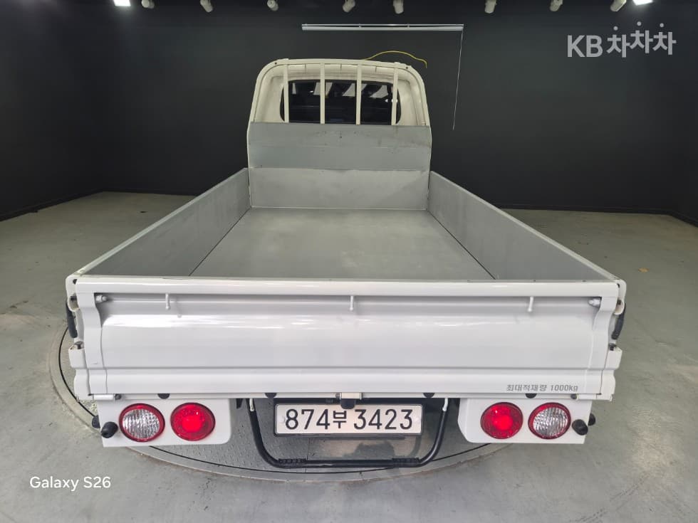 Kia Bongo 3 (light truck)1 Ton Extra Long King Cab CRDi Luxury - 2