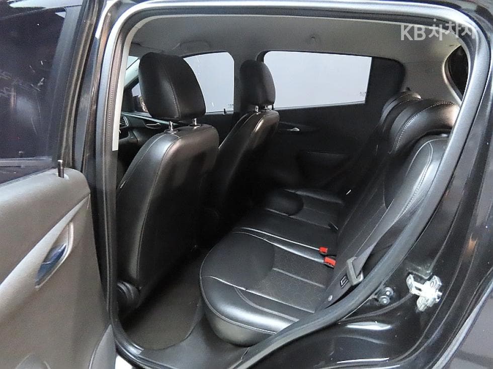 GM Korea The Next SparkLT Plus - 12