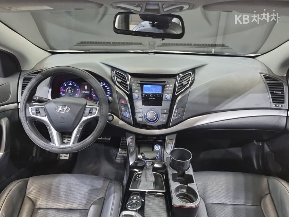 Хюндай i401.7 VGT SMART - 9