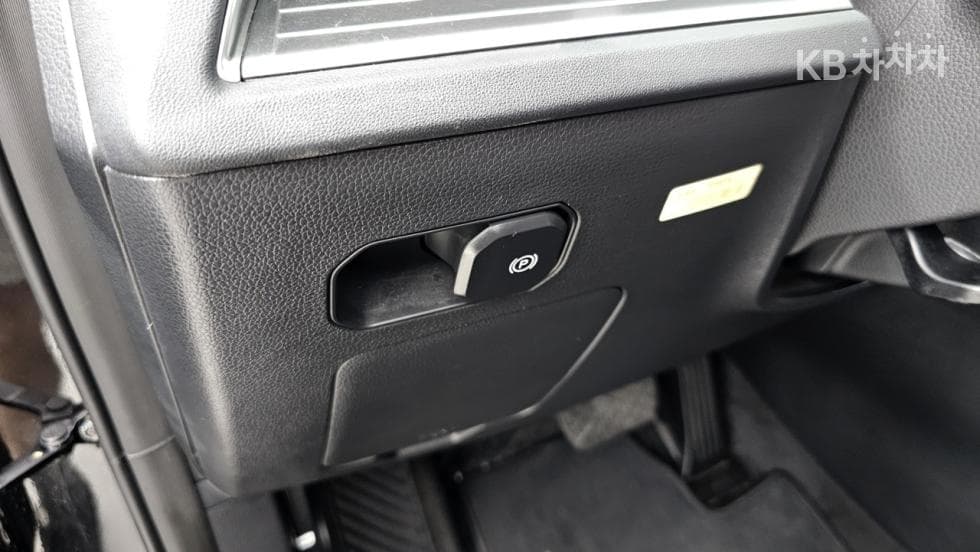 KG Mobility 토레스(J100)1.5 GDI Turbo T5 - 10