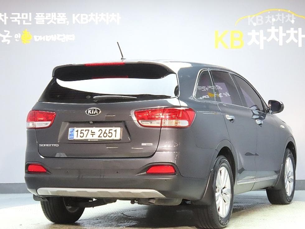 Киа All NewSorentoДизел 2.0 2WD Лукс - 2