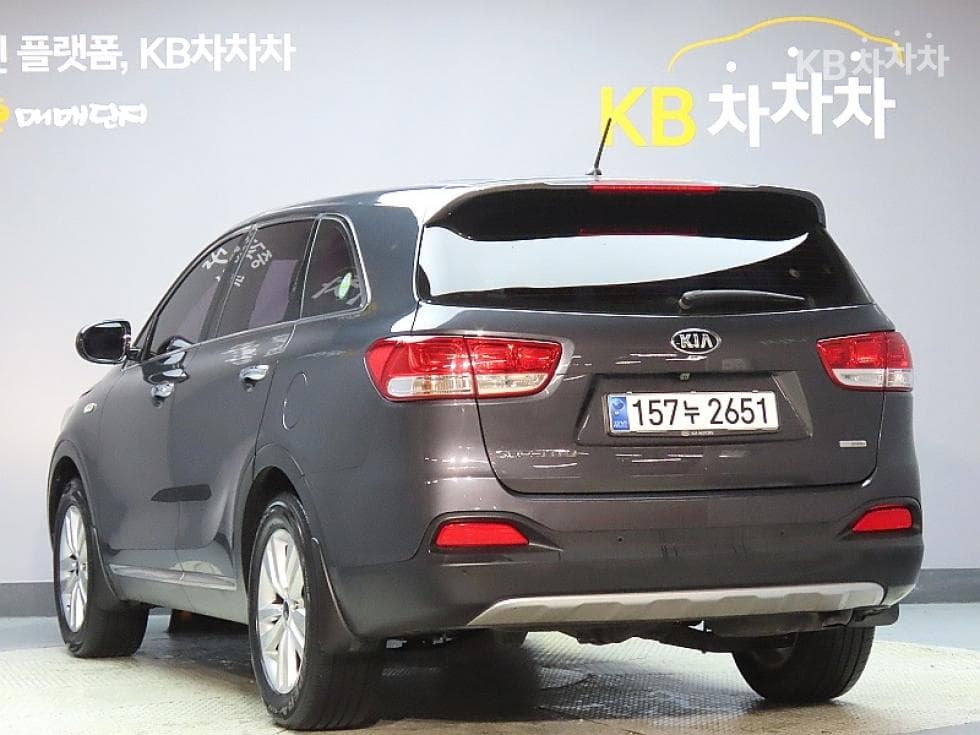 Киа All NewSorentoДизел 2.0 2WD Лукс - 4