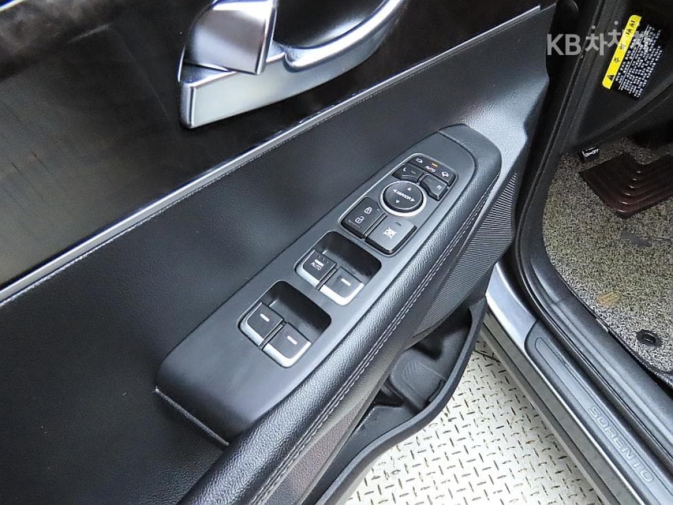 Киа All NewSorentoДизел 2.0 2WD Лукс - 13