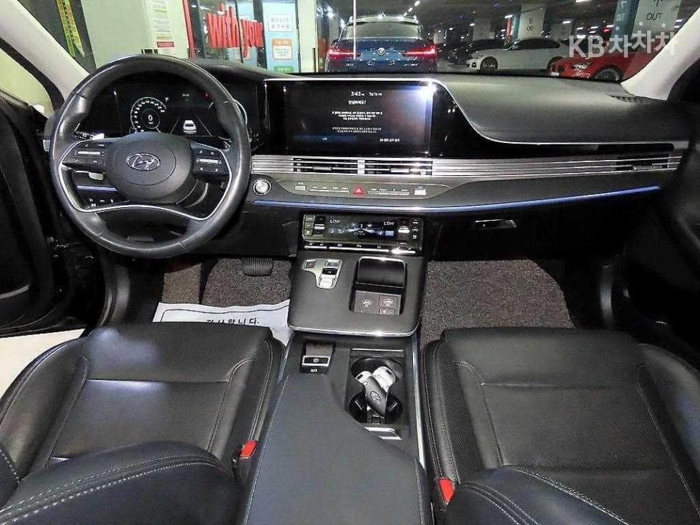 Хюндай The New (фейслифт) Grandeur (Azera)2.5 Premium - 10