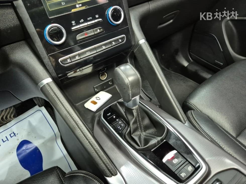 Renault Korea The New (facelift) QM62.0 GDe 2WD RE - 10