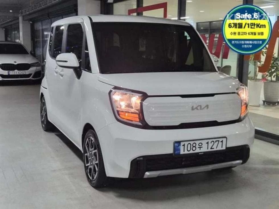 Kia The New (facelift) Kia Ray (van)1.0 Gasoline Signature - 2