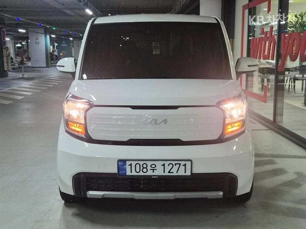 Kia The New (facelift) Kia Ray (van) 1.0 Gasoline Signature - Image 1