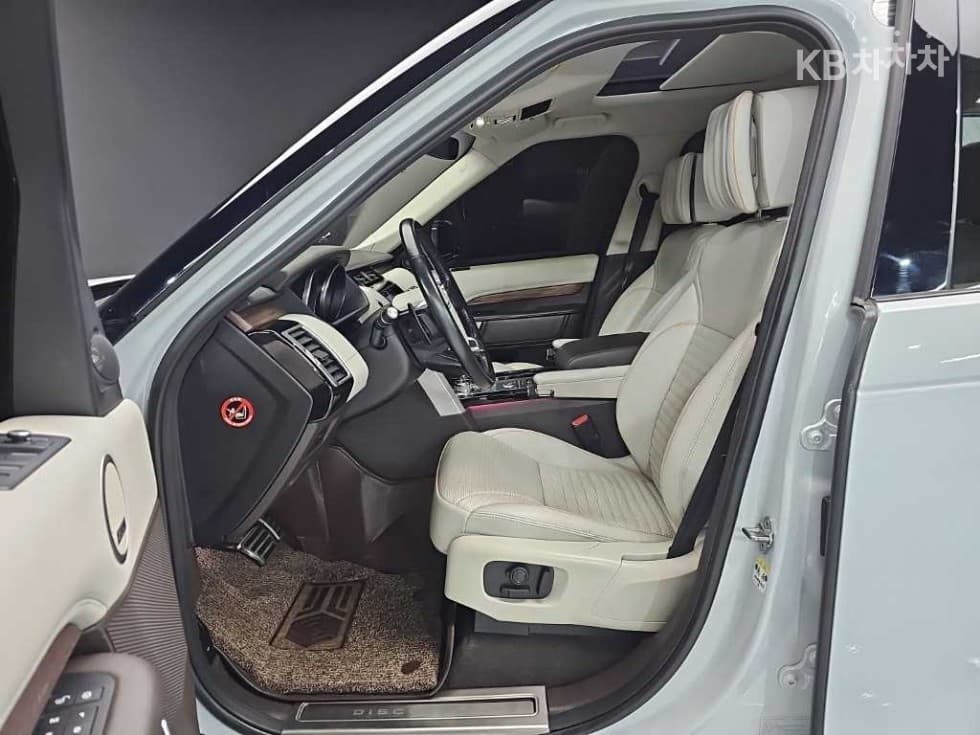 Land Rover 디스커버리53.0 TD6 Launch Edition - 8