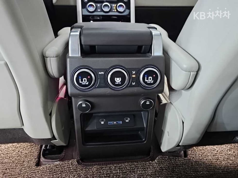 Land Rover 디스커버리53.0 TD6 Launch Edition - 10
