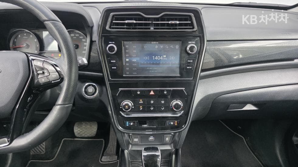 KG Mobility Very New (facelift/refresh; particularly for Tivoli) TivoliGasoline V3 2WD Standard - 6