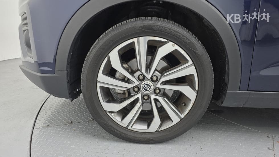KG Mobility Very New (facelift/refresh; particularly for Tivoli) TivoliGasoline V3 2WD Standard - 11