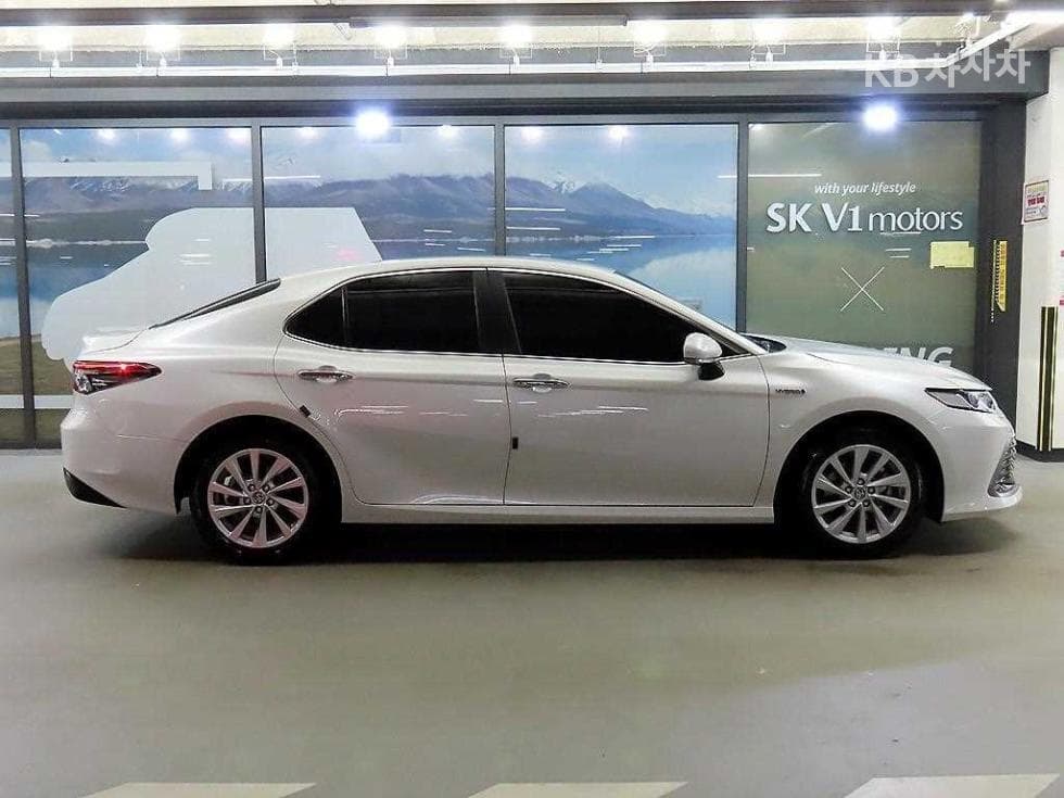 Toyota Camry XV702.5L хибрид LE - 3